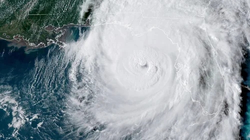 Helene llega a Florida como un huracán de categoría 4