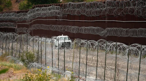 Gobierno de Biden endurece restricciones de asilo en la frontera