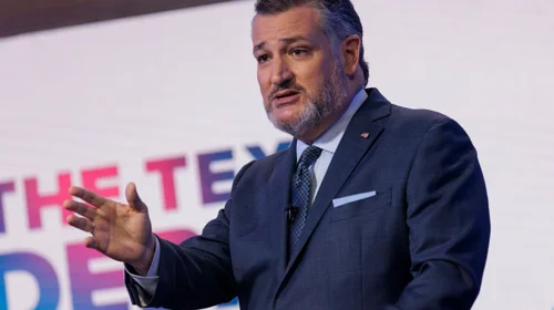 Demócratas invierten $5 mdd en campaña para vencer a Ted Cruz