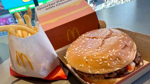 Aumentan en EUA casos de E. coli por comer en McDonald’s