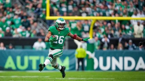 Sirianni descansará a Barkley en el último juego ante Giants