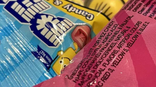 México eliminará uso de colorante Rojo 3 pasa alimentos y bebidas