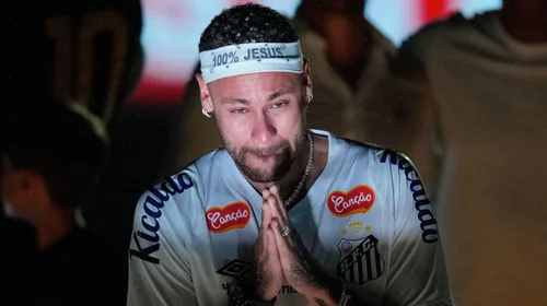 Neymar firma con Santos y regresa a Brasil con gran fiesta
