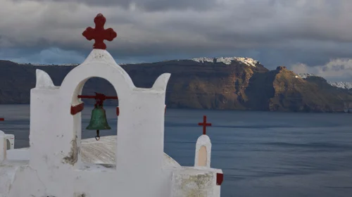 Declaran estado de emergencia en Santorini tras fuerte sismo