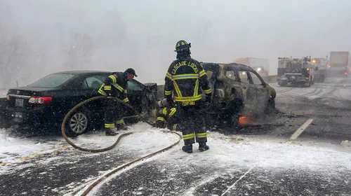 Más de 100 autos chocan en una carretera de Oregon; hay heridos