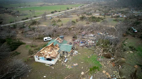 Gran tormenta en EUA deja al menos 32 muertos