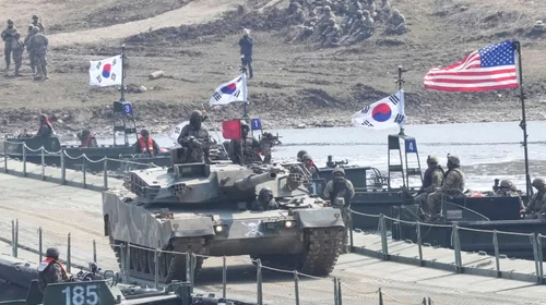 Norcorea amenaza con medidas contra ejercicios de EUA y Surcorea