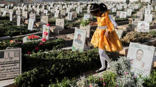 Rebeldes hutíes de Yemen reportan 3 muertos en ataques de EUA