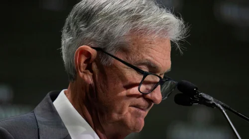 Trump insinúa la posibilidad de despedir al presidente de la Fed