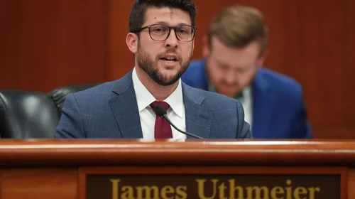Ordenan suspender aplicación de la ley de inmigración de Florida