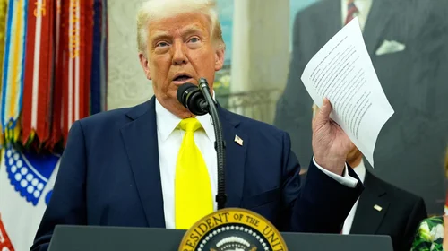 Trump exige que se investigue a artistas que apoyaron a Kamala