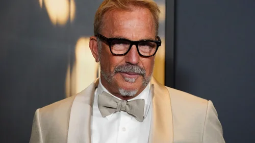 Doble de accion demanda a Kevin Costner por escena de violación
