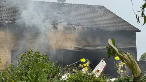 Avioneta se estrella contra la terraza de una casa en Alemania