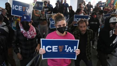 Autoridades migratorias intensifican operaciones en Los Ángeles