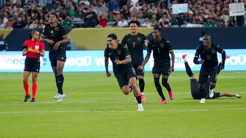 México vence a Arabia Saudí y va contra Honduras a la semifinal