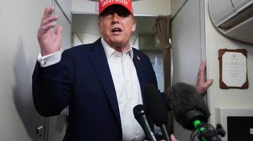Trump firma declaración de emergencia por inundaciones en Texas