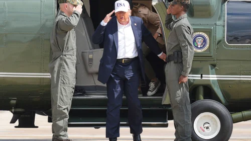 Trump amenaza con aranceles del 30% contra México 