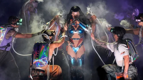 Katy Perry sufre falla técnica durante concierto: video