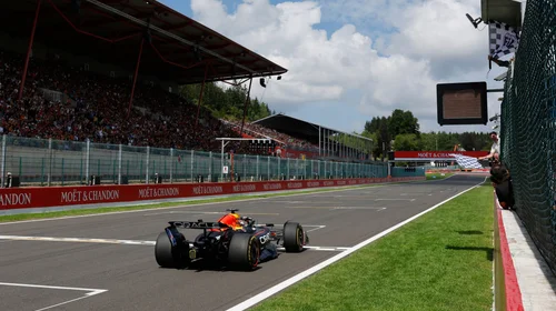 Max Verstappen gana carrera al sprint en Bélgica en la F1