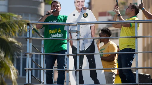 Juez de Brasil ordena el arresto domiciliario de Jair Bolsonaro