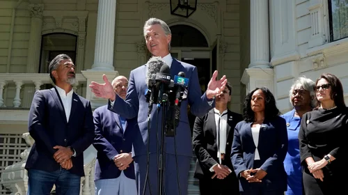 California eliminaría escaños republicanos para equilibrar poder