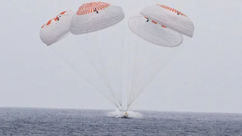 Astronautas regresan a la Tierra con SpaceX tras meses en la EEI