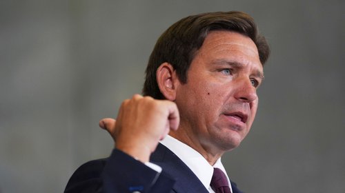DeSantis anuncia centro de detención de inmigrantes en Florida