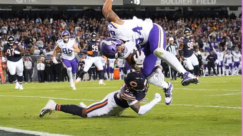 J.J. McCarthy debuta en triunfo de Minnesota 27-24 ante Chicago