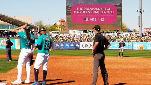 MLB aprueba árbitros robot para la temporada 2026