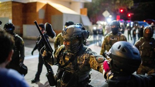 Illinois va a tribunales para frenar tropas de Trump