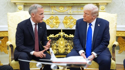 Trump dice que EUA tiene conflicto pero también amor con Canadá