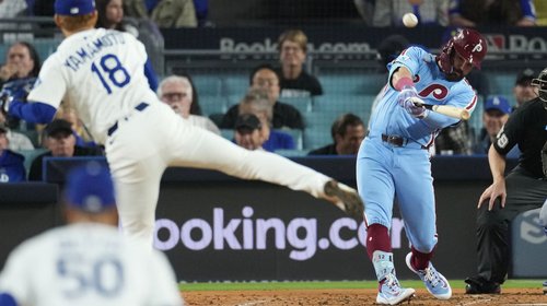 Los Filis vencen 8-2 a Dodgers para evitar la barrida