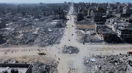 Egipto enviará teatros y bibliotecas móviles a Gaza tras tregua