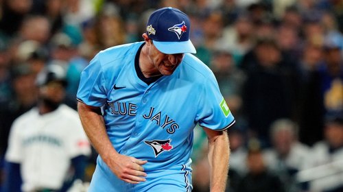 Scherzer brilla y Toronto vence 8-2 a Mariners; empatan la serie