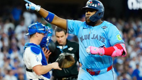 Toronto vence a Dodgers en 4to juego y empata la Serie Mundial