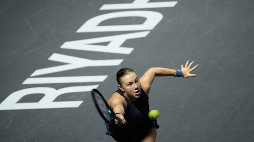 Anisimova vence a Swiatek y se une a Rybakina en semifinales