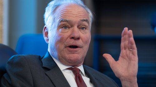 Senado de EUA rechaza limitar ataques de Trump contra Venezuela