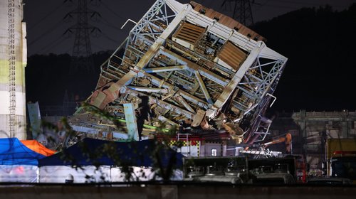 Desplome estructura en Corea del Sur deja al menos un muerto