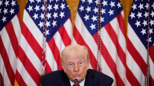 Trump anuncia aranceles del 10% ligados a Groenlandia