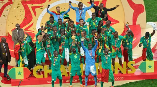 Senegal gana la Copa Africana en final caótica contra Marruecos
