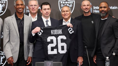 'Por Brady firme para dirigir a Raiders': Klint Kubiak