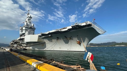 Interceptan dron cerca de portaaviones francés en Suecia