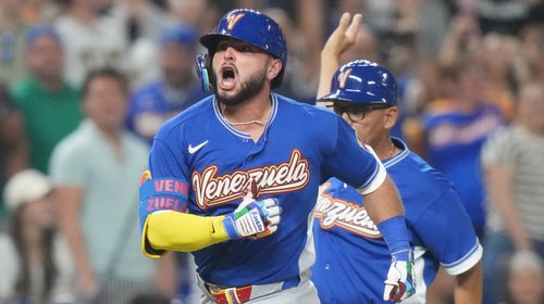 Venezuela elimina a Japón y avanza a semifinales del WBC