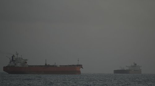 Buque ruso con 730,000 barriles de petróleo llega a Cuba