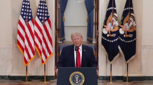Trump vuelve a aplazar el fin de la guerra con Irán