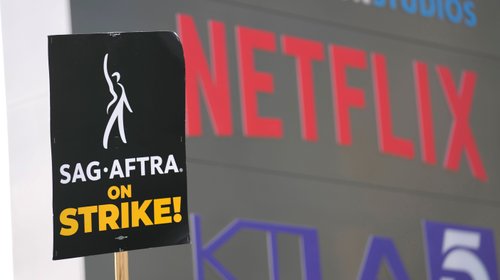 Sindicato de guionistas y Hollywood logran acuerdo tentativo