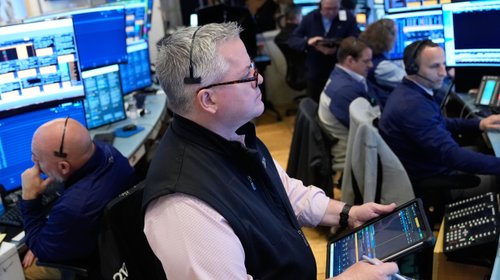 Petróleo cae 9% y Wall Street se dispara por Ormuz