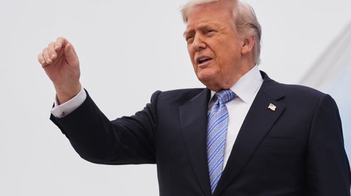 Trump busca retirar demanda millonaria por filtración fiscal