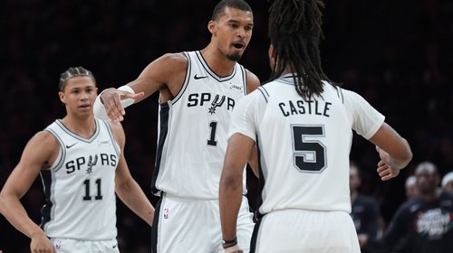 Spurs aplastan a Wolves y avanzan a la final de Conferencia Oeste