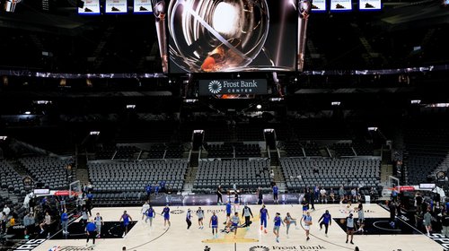 Spurs y Knicks, listos para unas Finales inéditas